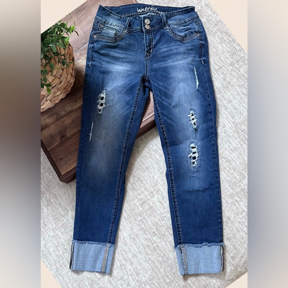Cuffed Jeans - Picture 6 of 6